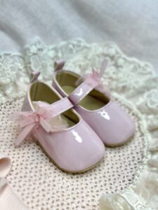 בובה ורודה בשילוב סטן