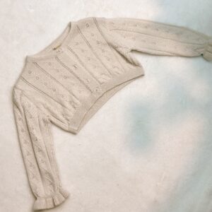 עליונית בצבע מוקה בעיצוב מיוחד