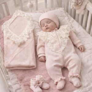 סט תינוקת חלומי – ורוד עדין עם תחרה יוקרתית
