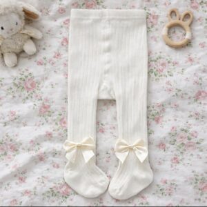 גרביון לבן מעודן לתינוקות וילדות