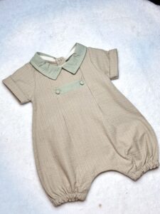 אוברול תינוק אלגנטי ירוק-מוקה